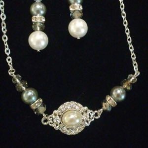 Handmade Victorian's style earring and necklace set